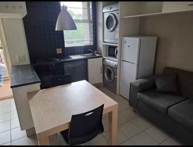 1 BEDROOM PROPERTY TO RENT IN HILLCREST